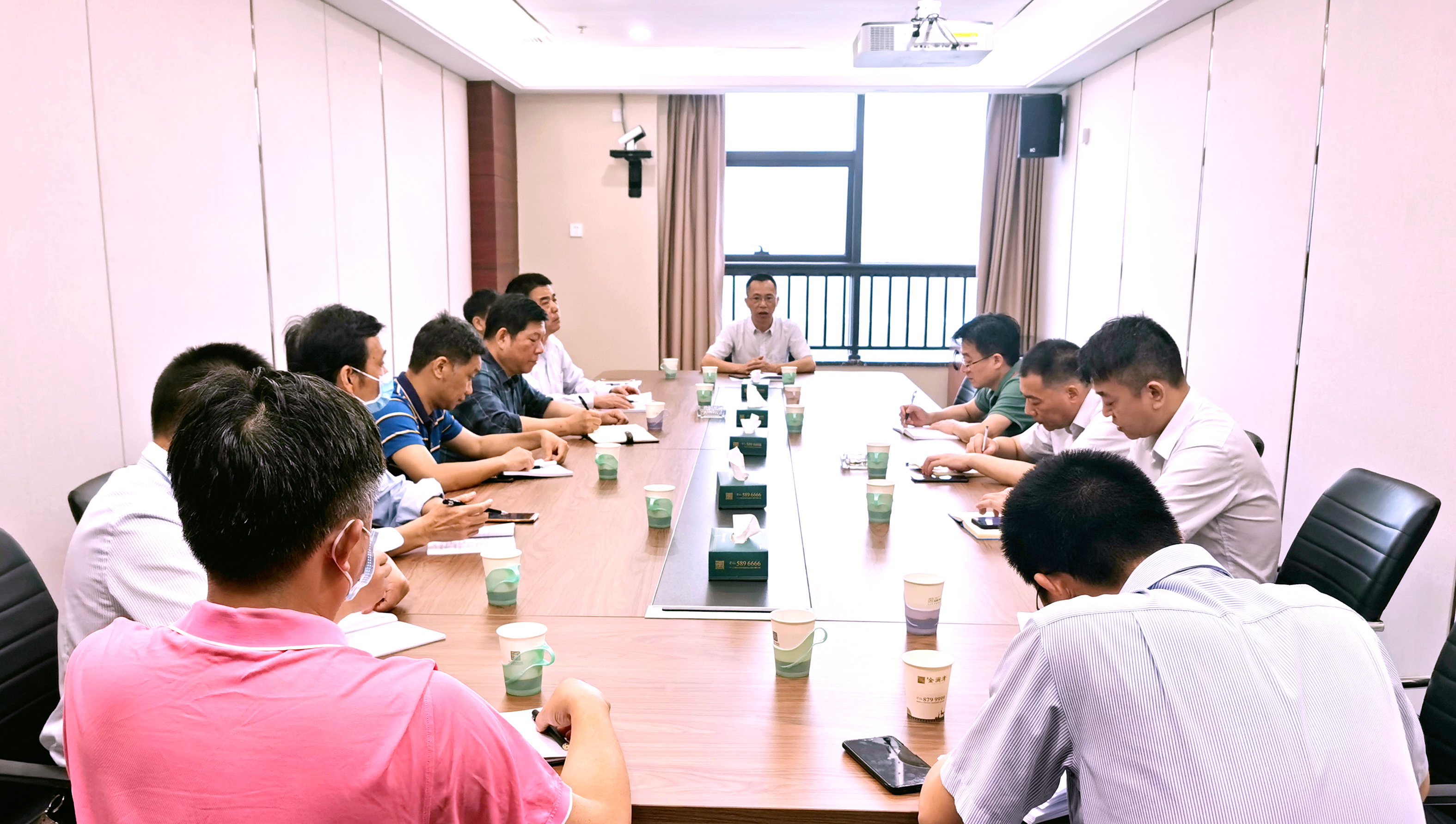 ���Ź��ʹ���-׷�󿵽�,����һ��չ